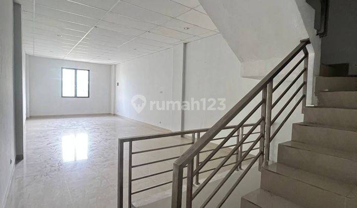 Ruko Pinggir Jalan Raya Pahlawan Revolusi Pondok Bambu Jakarta Timur 33