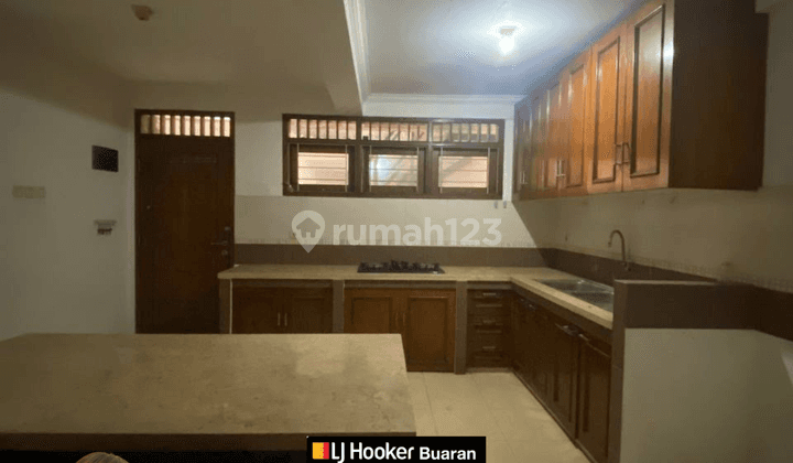 Rumah Asri Cikoko Barat Pancoran Jakarta Selatan  17