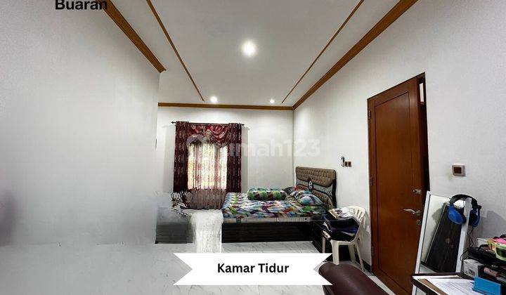 Rumah Modern Ada Kolam Renang Elang Malindo Jatiwaringin Jakarta Timur 12