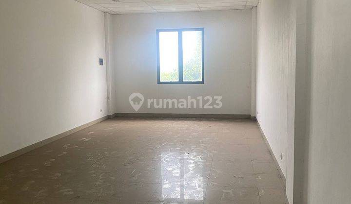 Ruko Pinggir Jalan Raya Pahlawan Revolusi Pondok Bambu  7