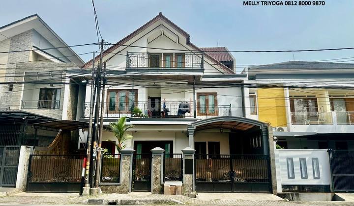 Luxurious House Suitable for Comfortable Living and Investment Delima Raya Perumnas Klender Duren Sawit, East Jakarta