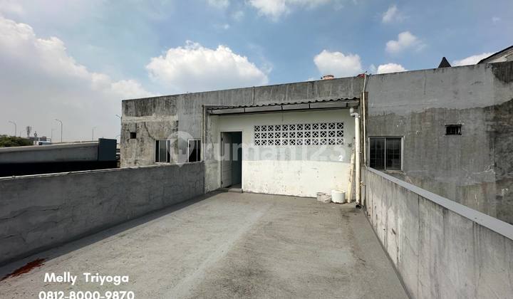 For Sale: Well-Maintained and Clean Shophouse on Kalimalang Street, Bekasi City 2