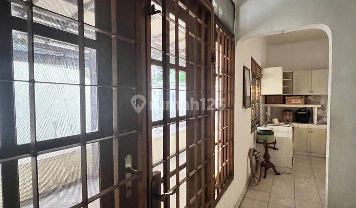 Rumah Modern Komplek Jalan Lebar Pondok Bambu Jakarta Timur 2