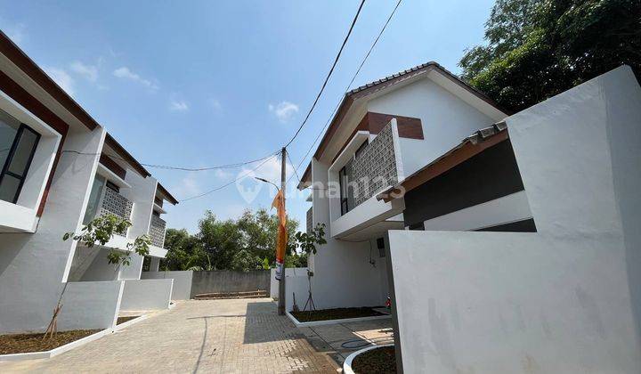 Rumah Baru 2 Lantai SHM Bekasi Timur 2