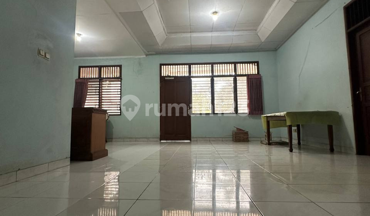 Rumah Pinggir Jalan Raya Pendidikan Duren Sawit, Jakarta Timur, Zona untuk Usaha 2