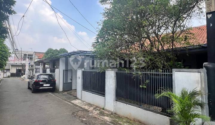 Rumah Asri dan Strategis Pangkalan Jati Cipinang Melayu, Jakarta Timur