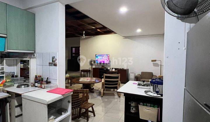 Rumah Modern Komplek Billymoon Pondok Kelapa Jakarta Timur 2