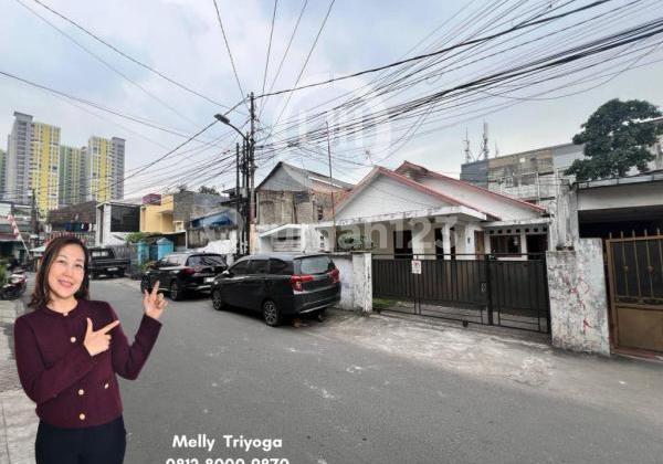 Rumah 1 Lantai Belakang Pasar Rumput, Minangkabau, Jakarta Selatan