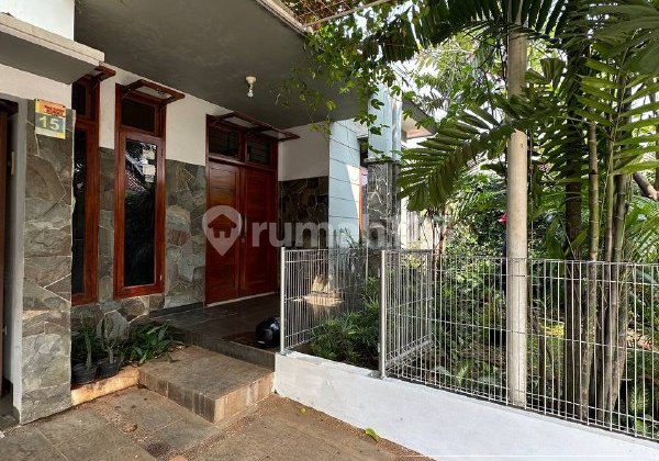 Rumah Lingkungan Nyaman Palem Residence Pondok Bambu, Jakarta Timur 2