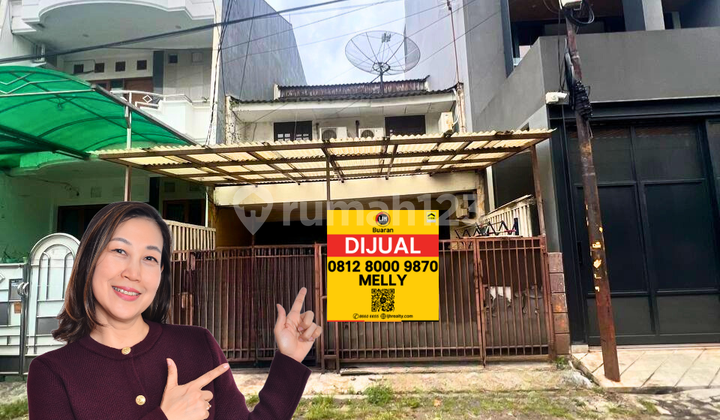 2-Story House in Danau Indah Sunter Complex, North Jakarta