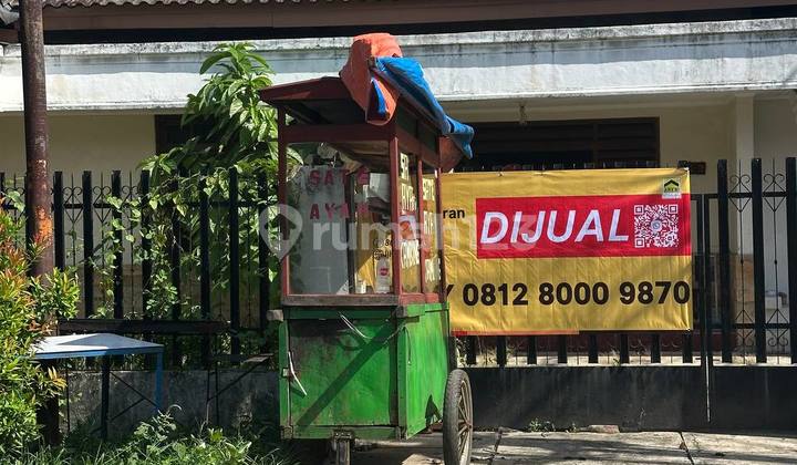 Flood-Free House with Access to Pondok Bambu Complex, Duren Sawit, East Jakarta