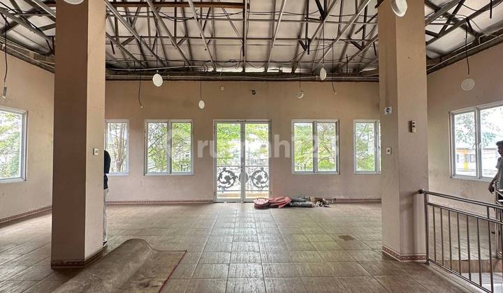 Strategic Home Office with a Large Yard Located on Veteran Street, Bekasi City 2