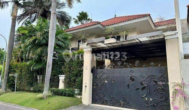 Dijual Rumah Mewah Graha Famili