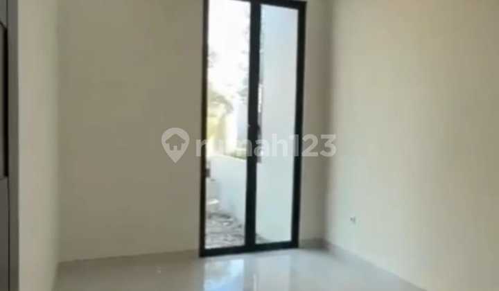 Dijual Rumah Baru Gress Minimalis 2 Lantai Dian Istana Surabaya 2
