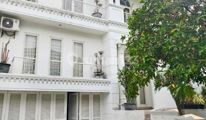 Dijual Rumah Pakuwon Indah Classic Full Furnish 2