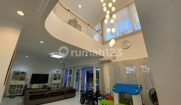 Dijual Rumah 2 Lantai Graha Family Surabaya 2