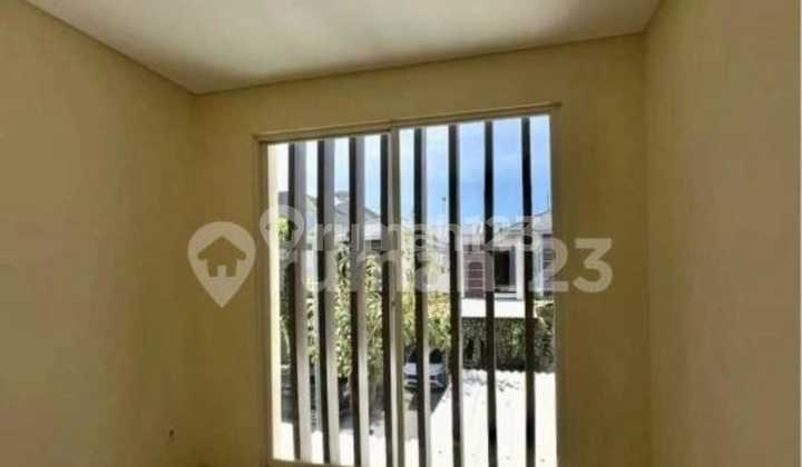 Dijual Rumah 2 Lantai Dian Istana Mocca Verbana Baru 2