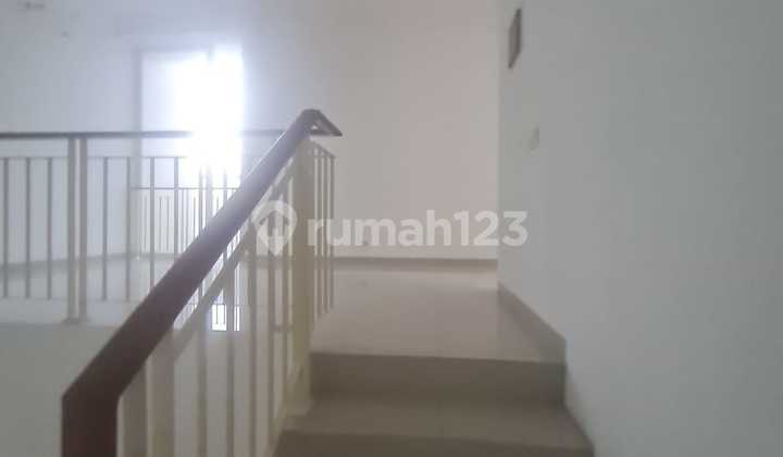 Dijual Rumah Pakuwon Indah, The Mansion Siap Huni