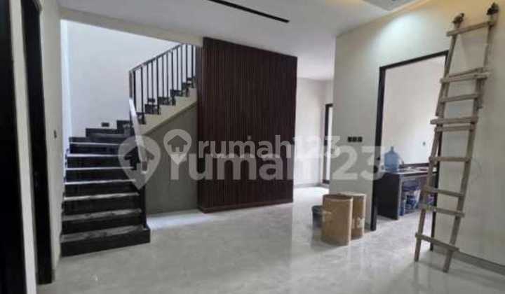 For Sale New High Grade Luxury Moca Vrbana Wiyung House 2