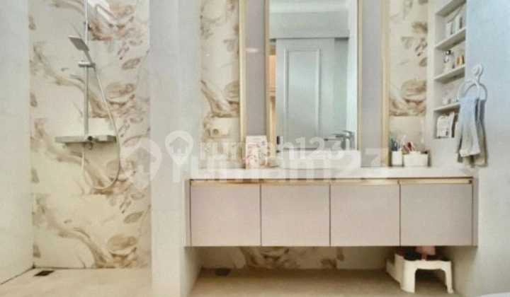 Dijual Rumah 2 Lt Full Furnish Taman Puspa Raya Cluster Citraland 2