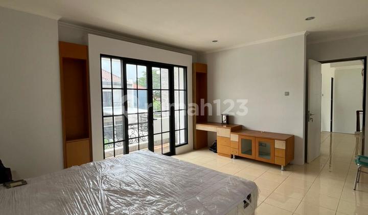 Dijual**Rumah Citraland Utama Puri Sentra Raya 2