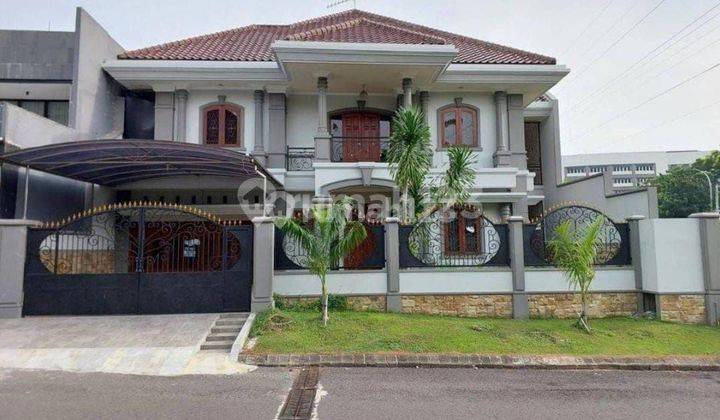 Jual Rumah Mewah Siap Huni Samping Taman, Dekat Pakuwon Mall* 2