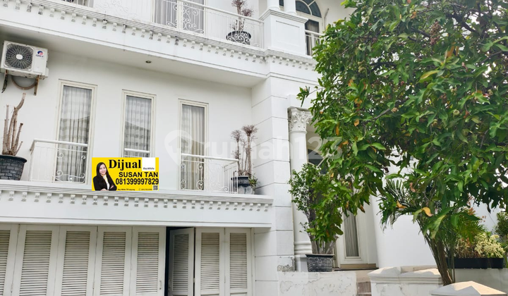 Dijual Rumah Pakuwon Indah Classic Full Furnish Dijual Rumah Pakuwon Indah Classic Full Furnish