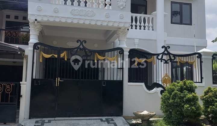 Sold: Classic Luxury House at Babatan Pratama, Cheap & Good Sold: Classic Luxury House at Babatan Pratama, Cheap & Good