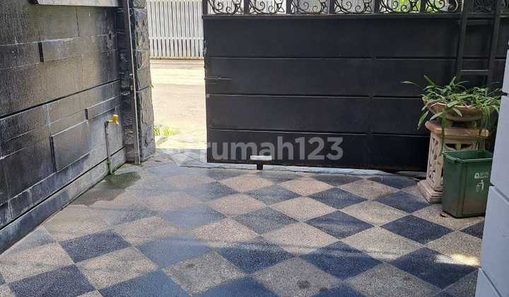Dijual Rumah Kertajaya Indah Terawat Lokasi Strategis