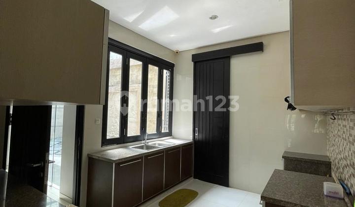 For Sale Fully Furnished Minimalist Luxury House in Pakuwon City 2