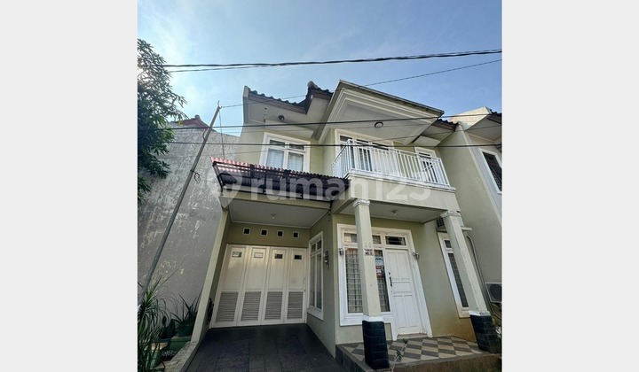 Rumah Dalam Komplek Bebas Banjir di Jatiwaringin, Jakarta Timur 2