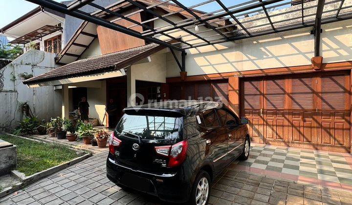 Rumah Second Lokasi Premium Kebayoran Baru Jakarta Selatan  2