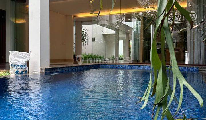 Dijual Rumah Modern Tropis Mewah Di Kemang Jakarta Selatan.  1