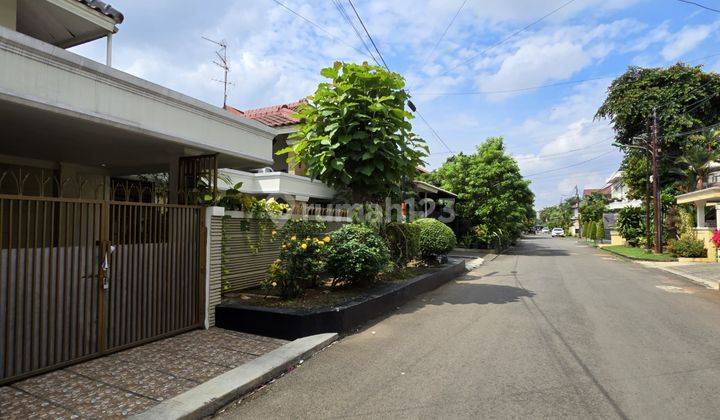 Dijual Rumah Secondary Dalam Komplek Jalan Lebar Di Pondok Bambu Jakarta Timur 2