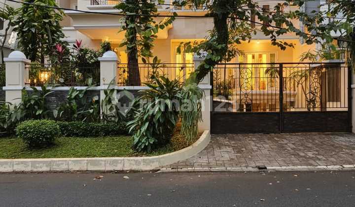 Luxury House for Sale in Pondok Indah Complex, South Jakarta