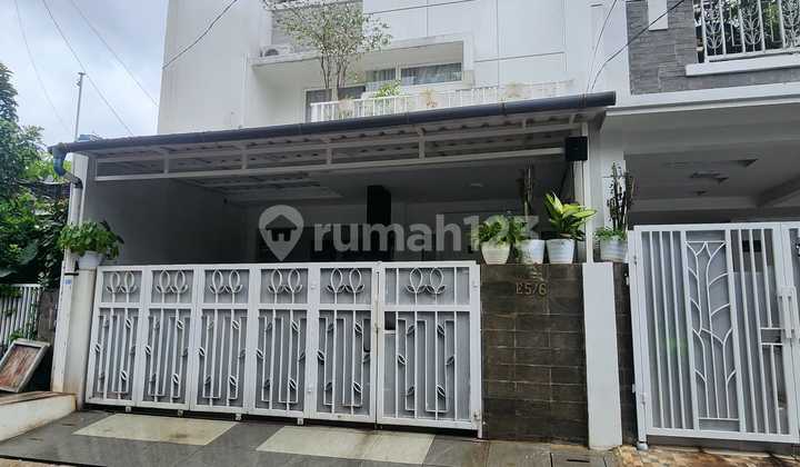 Dijual Rumah Secondary Dalam Komplek Pondok Kelapa - Jakarta Timur .