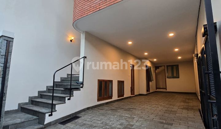 Rumah Baru Design Modern Natural Tropis Di Cipinang - Rawamangun Jakarta Timur  2