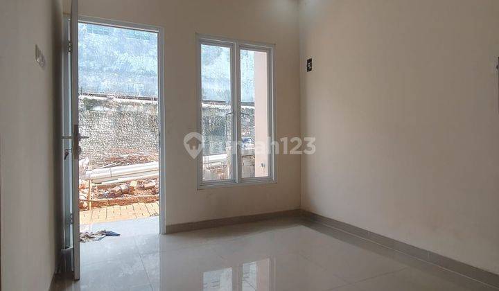 Rumah Baru Modern Minimalis Siap Huni Di Kramat Jati - Jakarta Timur. 2