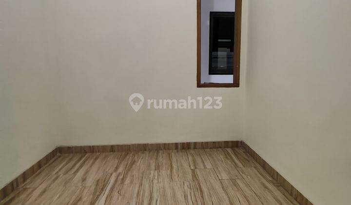 Dijual Rumah Secondary Bagus Dalam Cluster di Kalisari Jakarta Timur. 2