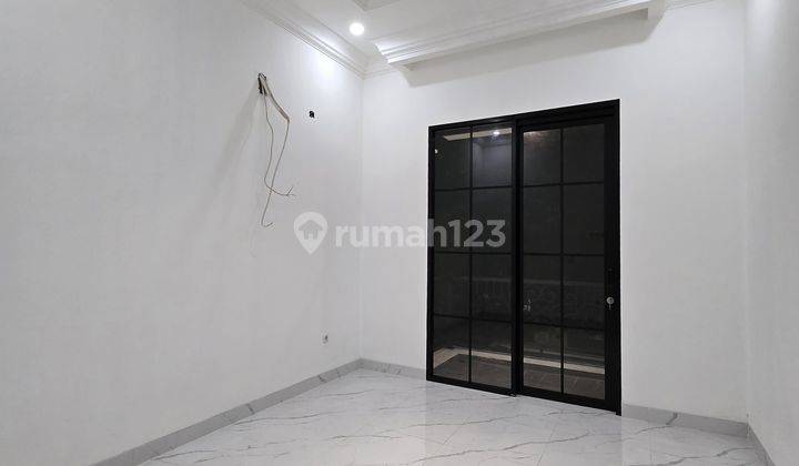 Dijual Rumah Baru Dalam Komplek Elite Akses Jalan Lebar Di Pondok Kelapa Jakarta Timur  2