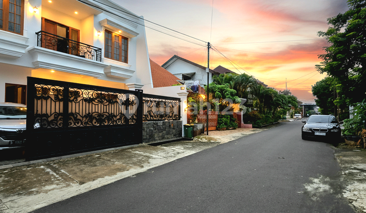 Rumah Mewah Jalan Lebar di Pondok Bambu Duren Sawit Jakarta Timur