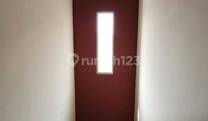 Rumah Second Lokasi Strategis di Tanjung Barat Jakarta Selatan 2