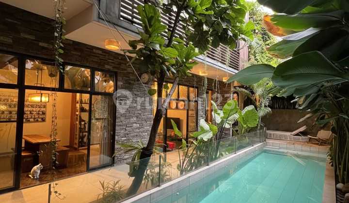 For Sale : Rumah Airbnb Bergaya Tropical Pejaten Barat Jakarta Selatan 2