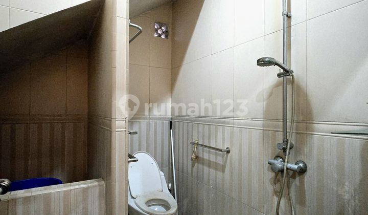 TURUN HARGA Rumah Strategis Cocok Untuk Hunian Atau Tempat Usaha Di Kebon Kacang Jakarta Pusat  2