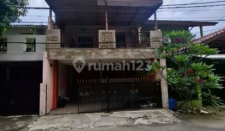 Rumah Dalam Komplek Bebas  Banjir Di Pondok Kelapa Jakarta Timur