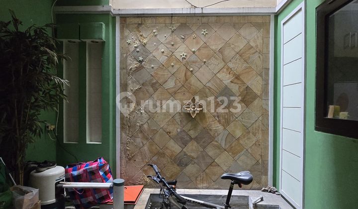 Second-hand House Price Drop, Hook Position Inside Complex in Pondok Kelapa, Duren Sawit, East Jakarta 2