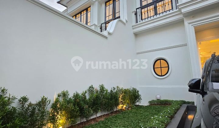 Rumah Baru American Classic di Cempaka Putih Jakarta Pusat