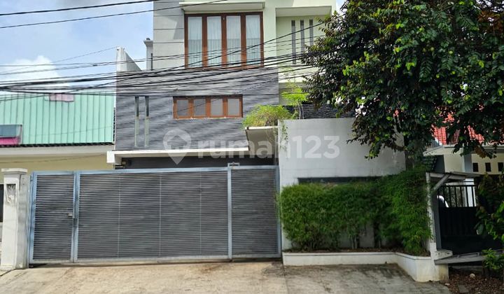 Turumah Second Samping Jalan Besar di Balai Pustaka Rawamangun Jakarta Timurrun Harga- Turumah Second Samping Jalan Besar di Balai Pustaka Rawamangun Jakarta Timurrun Harga-