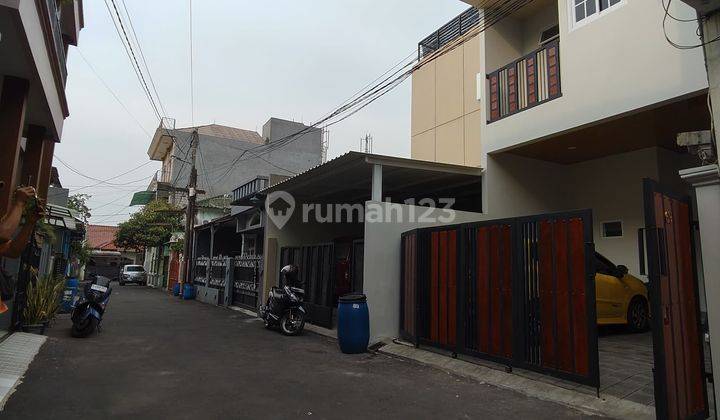 Rumah Second Siap Huni Dalam Komplek di Kalisari Jakarta Timur. 2