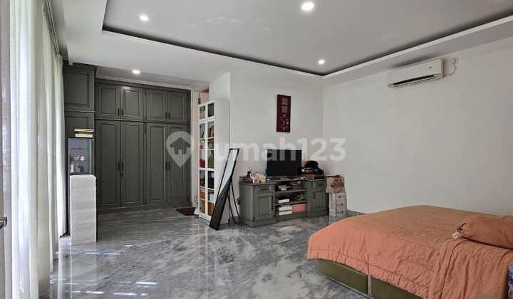 Rumah Mewah Ada Lift-Nya Design Scandinavian Germany di Condet Jakarta Timur. 2